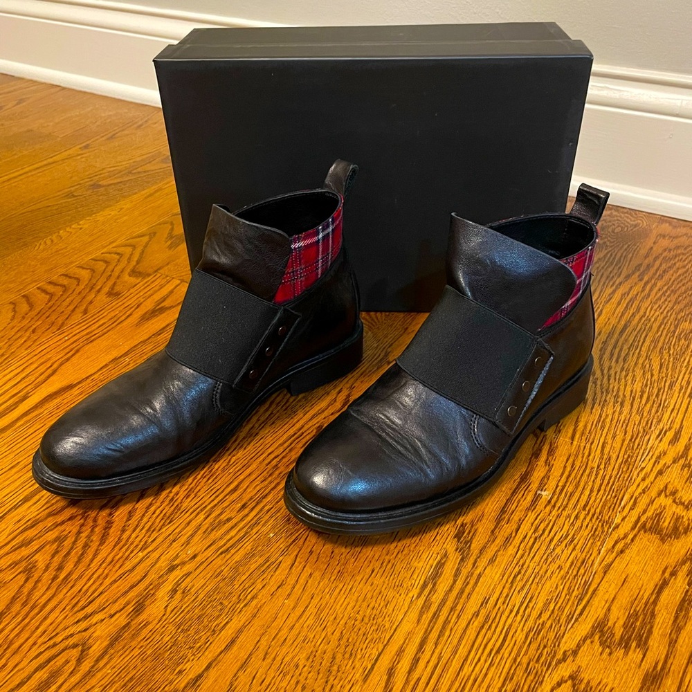 Sheridan Mia Black Booties 37